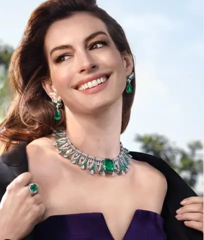 Anne Hathaway occhi a mandorla