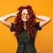 Come Scegliere gli Occhiali da Sole per Capelli Ricci?