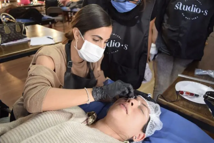 Corsi Online di Microblading
