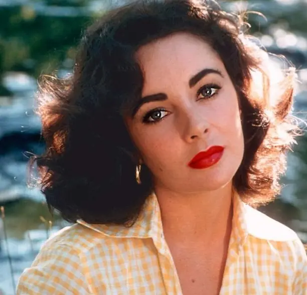 Elizabeth Taylor occhi blu attraenti