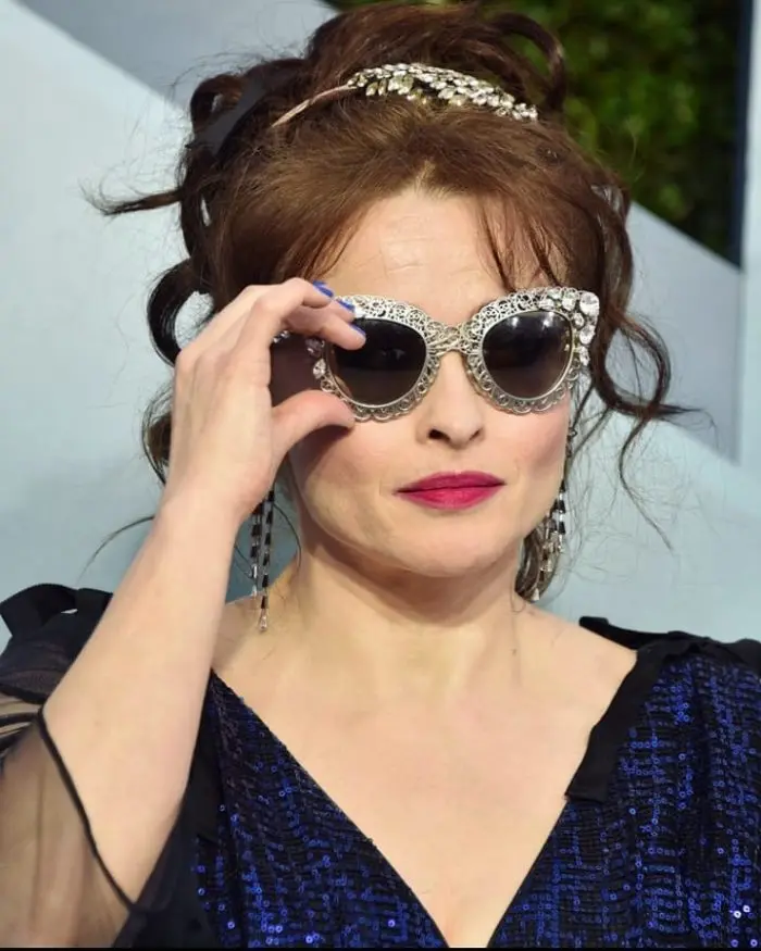 Helena Bonham Carter con occhiali spettacolare