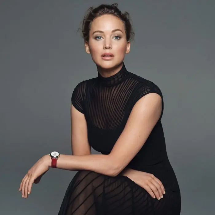 Jennifer Lawrence con occhi profondi