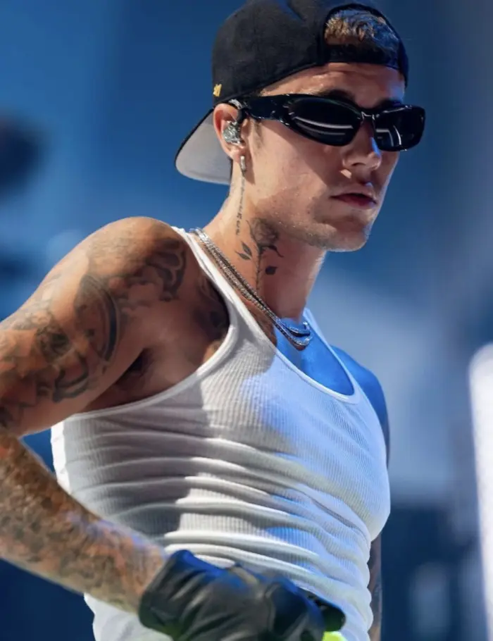 Justin Bieber con occhiali