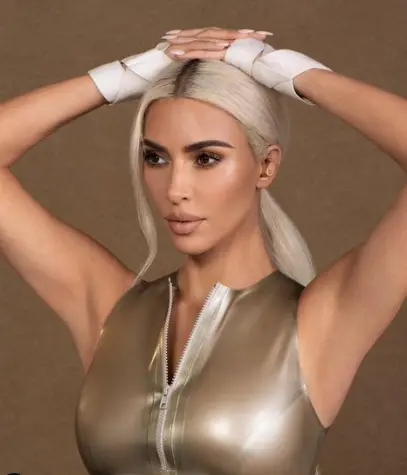 occhi di Kim Kardashian