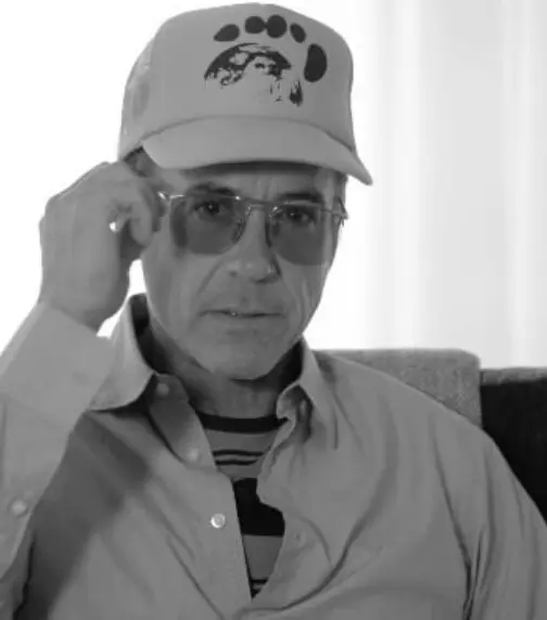 Robert Downey Jr. con occhiali da sole