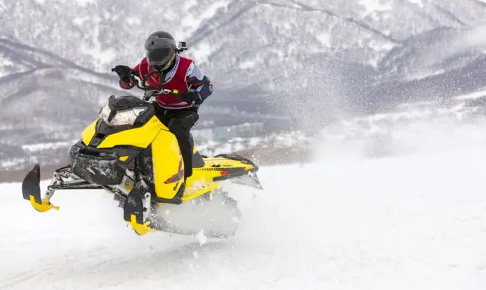Come evitare l'appannamento degli occhiali da motoslitta