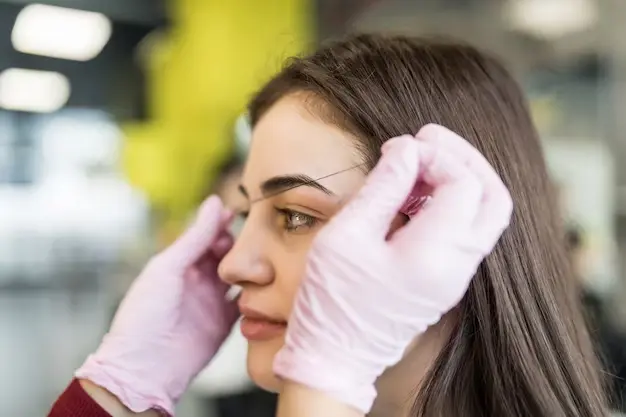 Idee di Fessure per Sopracciglia Donna
