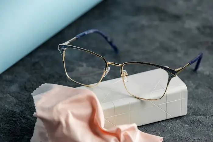 modi migliori per pulire occhiali Maui Jim