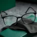 occhiali con lente verde