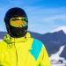 come indossare occhiali da sci con casco